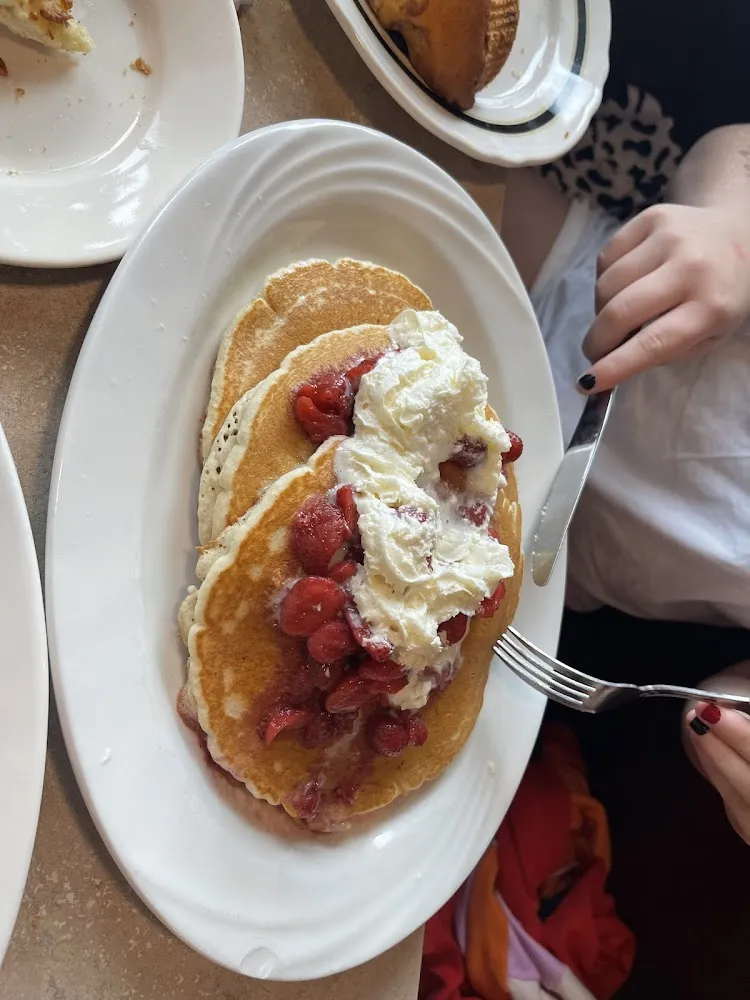 Strawberries Pancakes